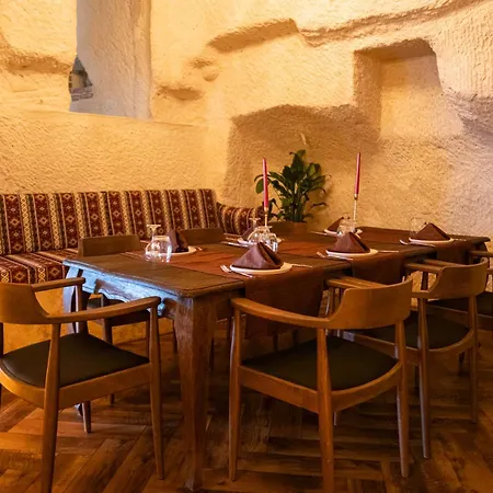 Evi Cave Hotel 4*
