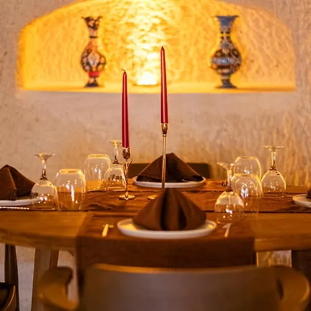 Evi Cave מלון אורגופ