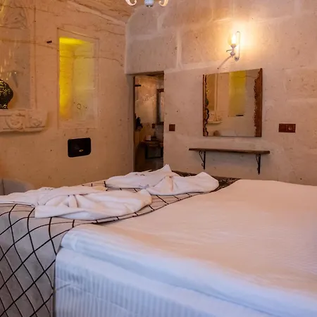 Ξενοδοχείο Evi Cave 4*