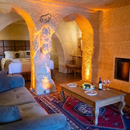 Evi Cave 4*