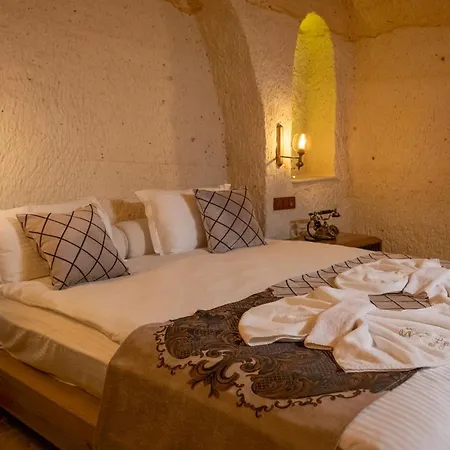 Evi Cave Hotel 4*