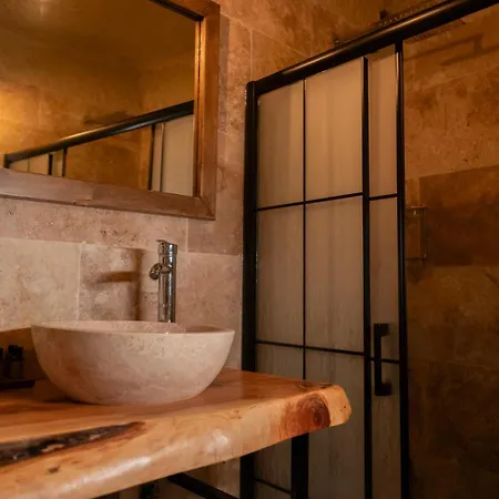Hotel Evi Cave