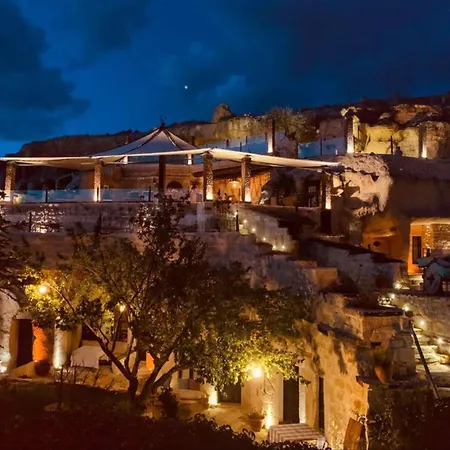 Evi Cave Hotel 4*