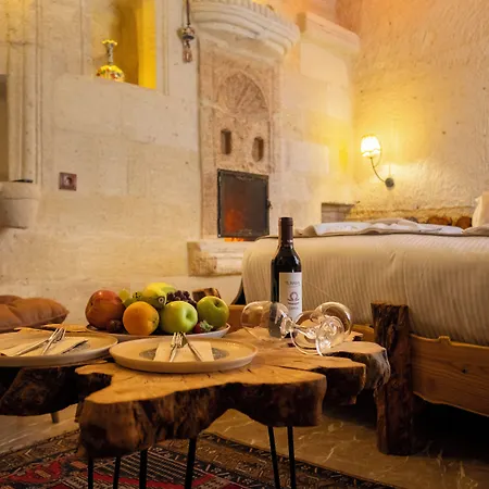 Evi Cave 4*