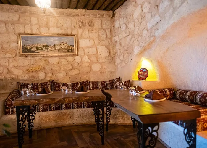 فندق Evi Cave أوروغوبْ