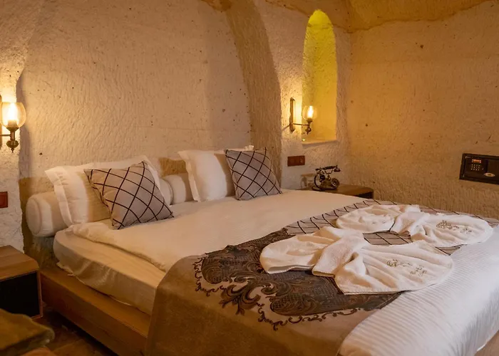 Evi Cave فندق 4*