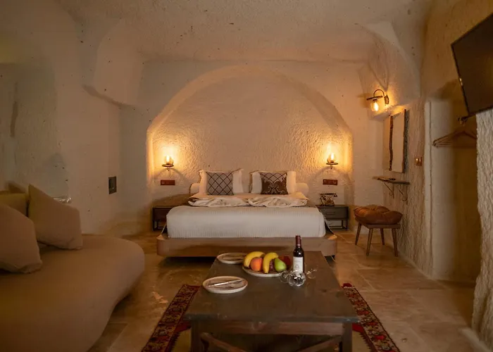 Evi Cave أوروغوبْ