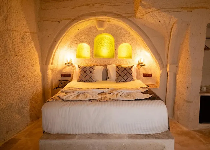 Evi Cave 4* أوروغوبْ