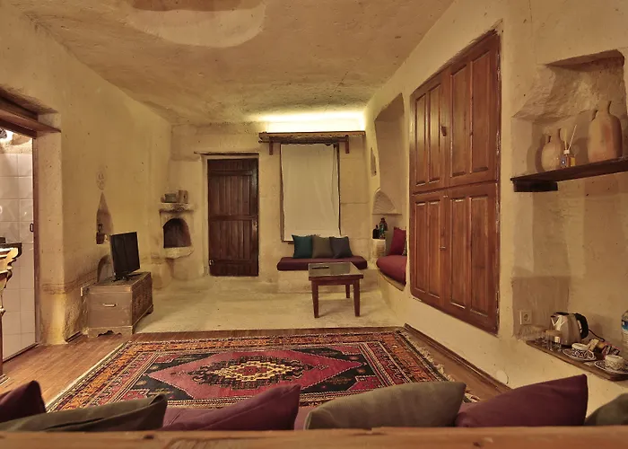 فندق Evi Cave 4*