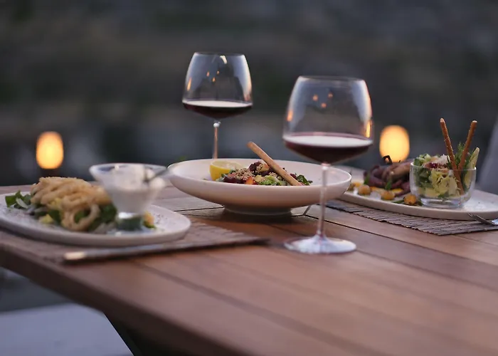 Evi Cave ホテル 4*