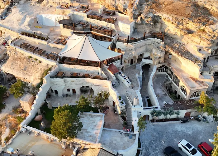 Evi Cave أوروغوبْ