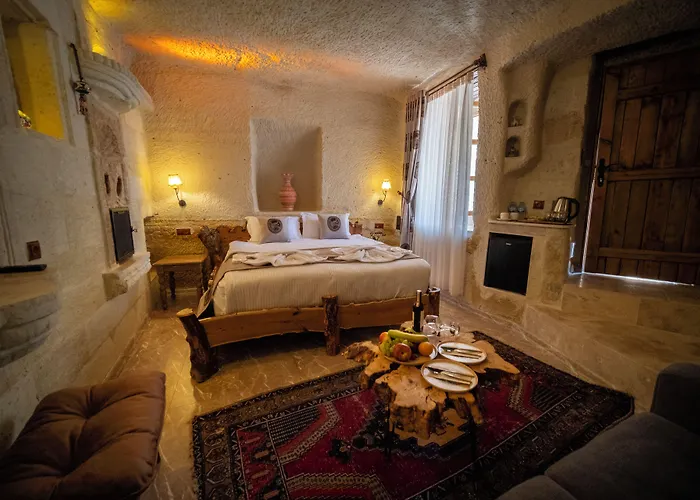 فندق Evi Cave 4*